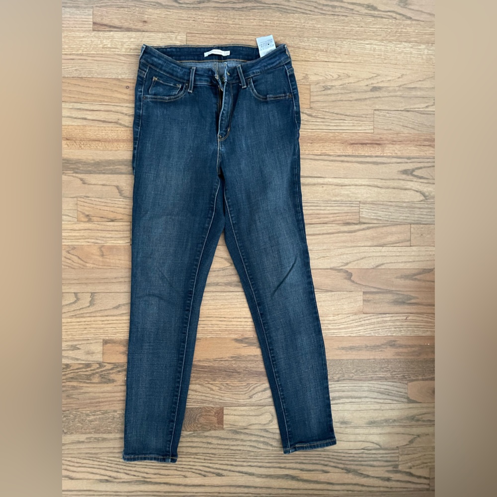 721 High Rise Levi’s size 29 skinny jeans